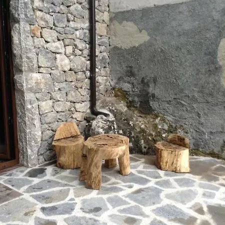 Country house La De Bernardina Sotres